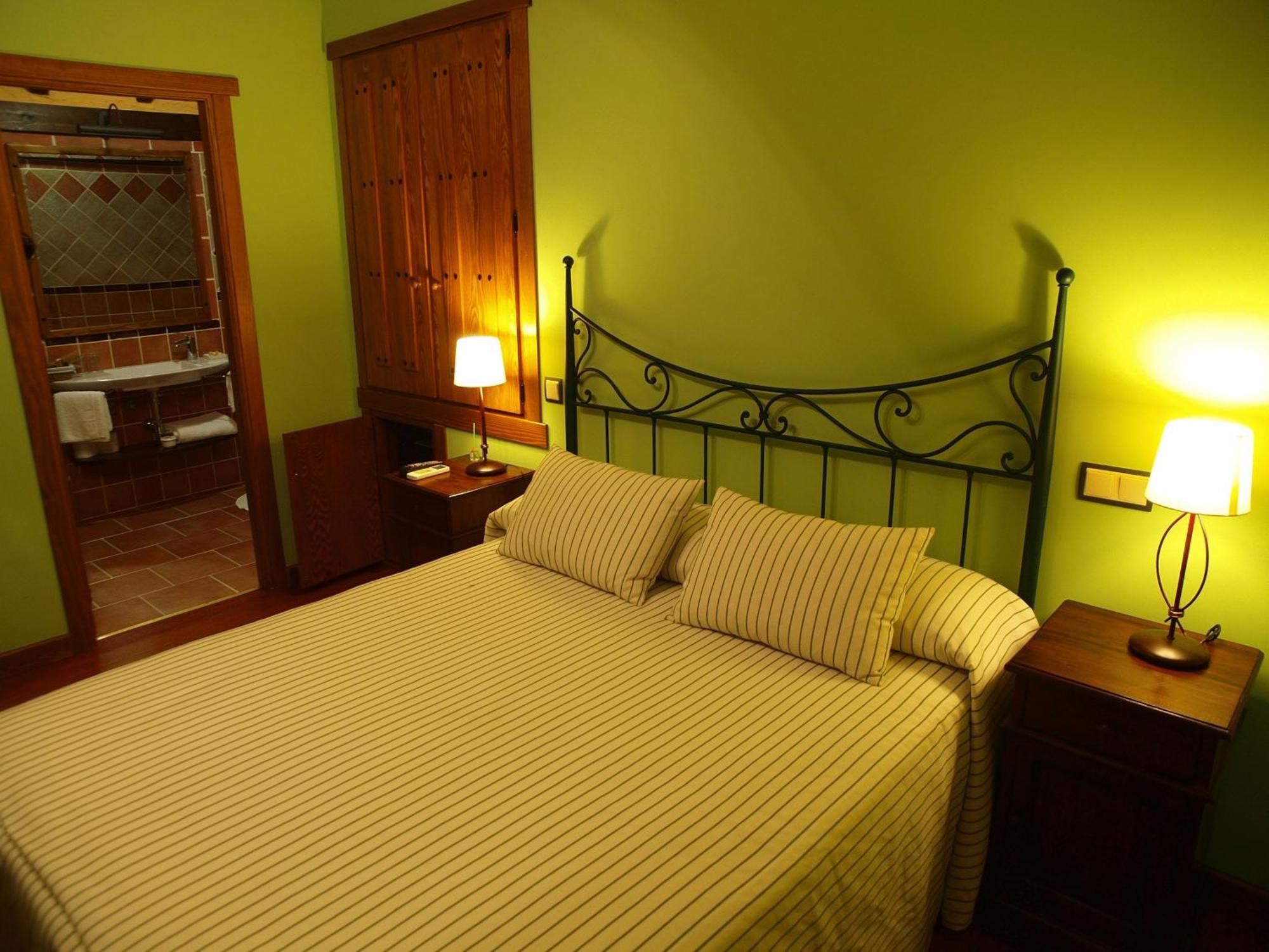 Hostal El Cerro - Only Adults Pedro Bernardo 외부 사진